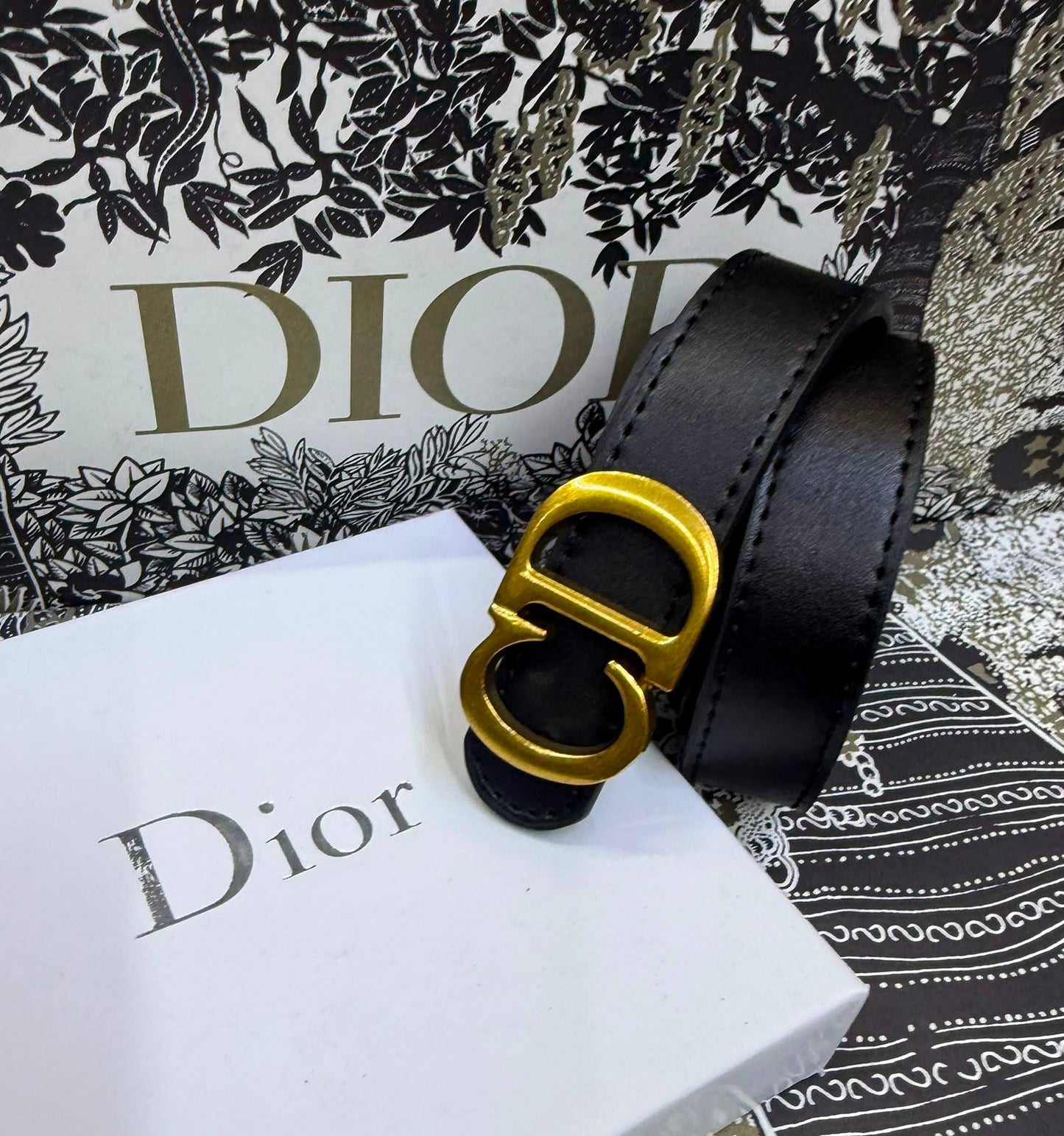 Belts 
With box
40 dhs✅

30 dhs✅ No Box

Zain93
♥️♥️♥️