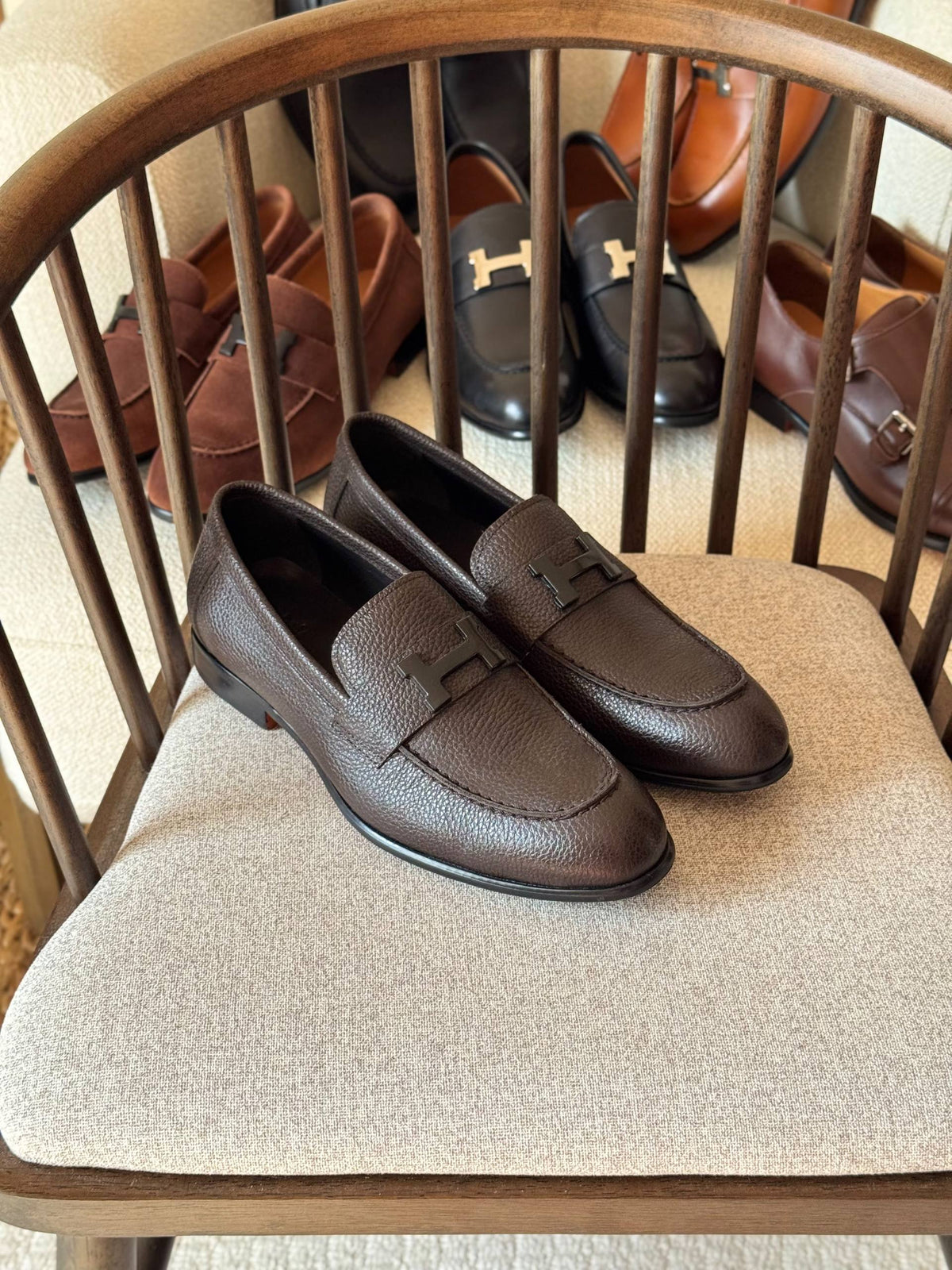 Hermes LOAFER 

VIP QUALITY 

SIZE: 40 TO 46 

630 dhs🇦🇪🇦🇪

Zain185
♥️♥️♥️