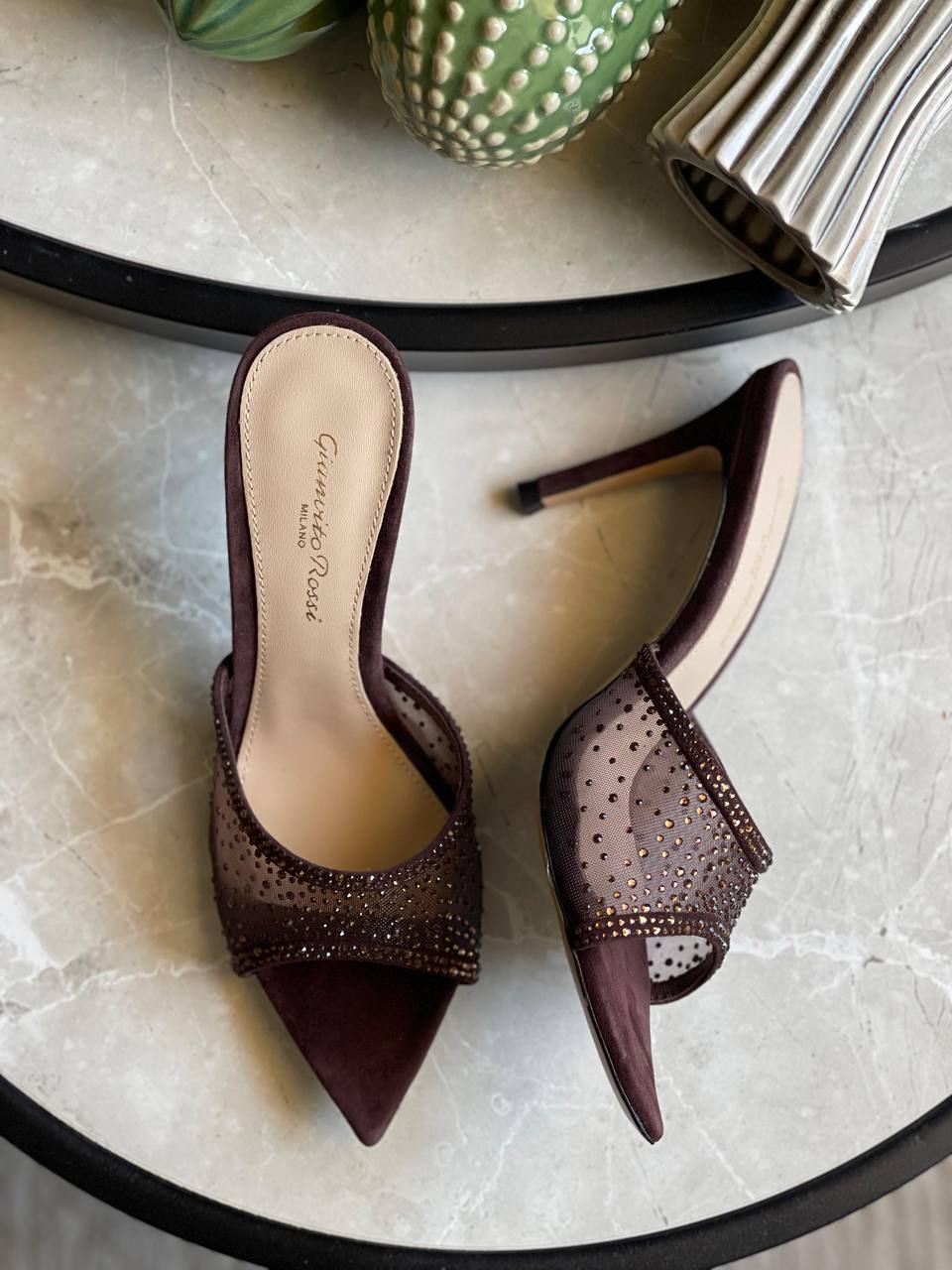 GIANVITO ROSSI
*Vip quality*
*Size 36 to 42*
450 dhs✅

Zain113
♥️♥️♥️