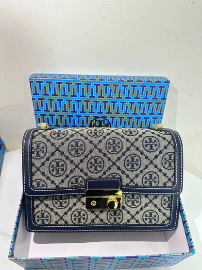 Tory Burch

90 dhs🪙💕
size:23*8*14

Good quality 
with box
🎁🎁🎁

Zain07
♥️♥️♥️