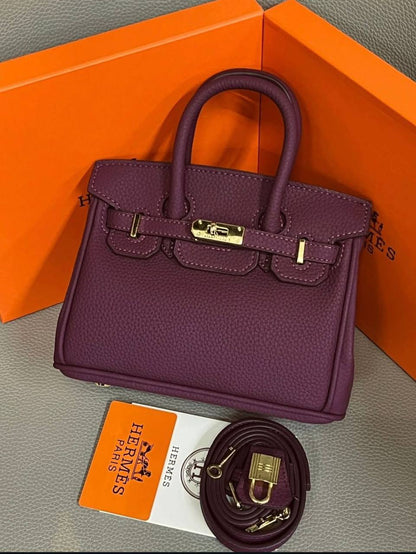 HERMES MINI 
GOOD QUALITY 🌹
95 dhs✅
WITH BOX 📦

Zain28
♥️♥️♥️