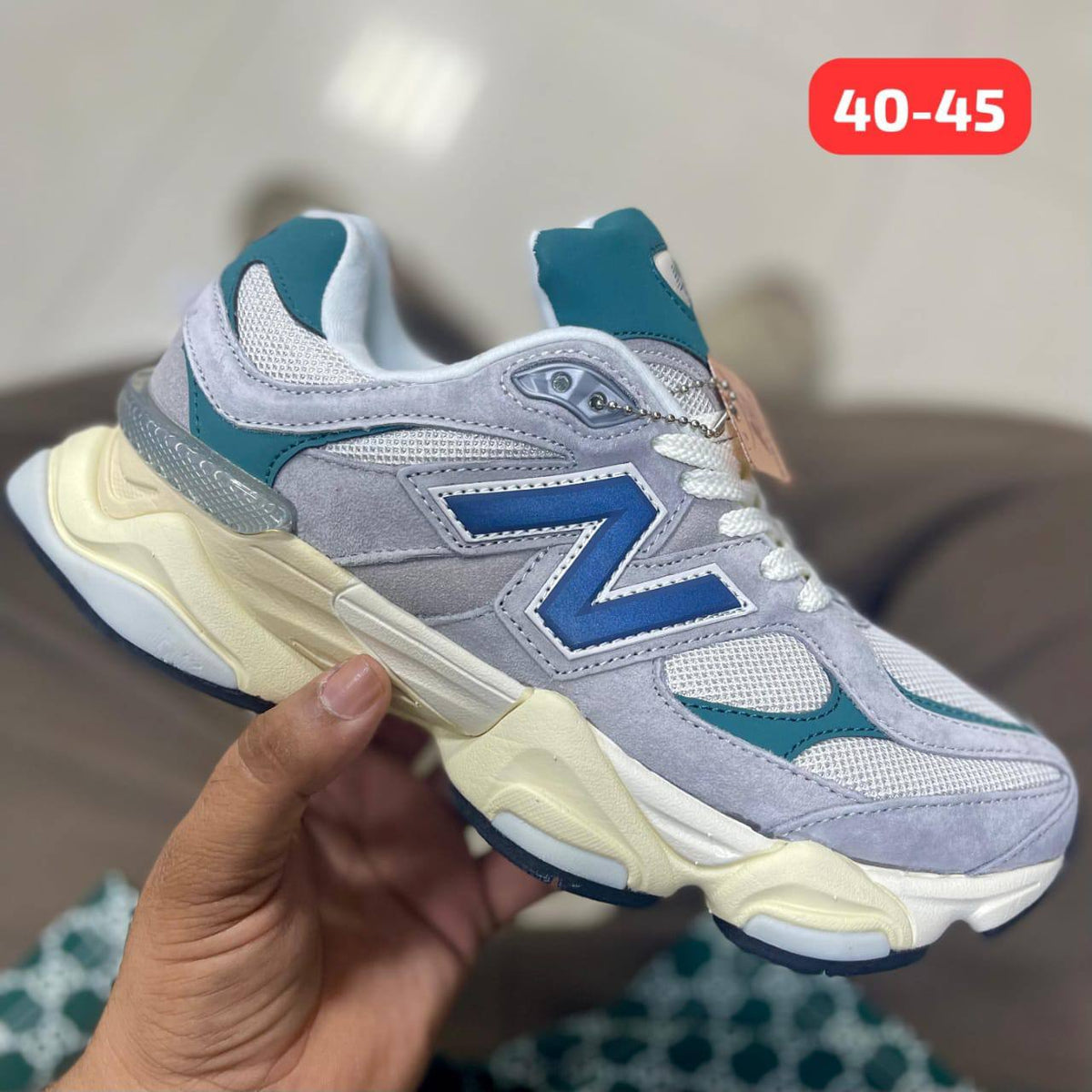 Nb

115 dhs🇦🇪🇦🇪
Size: 40-45

Zain27
♥️♥️♥️