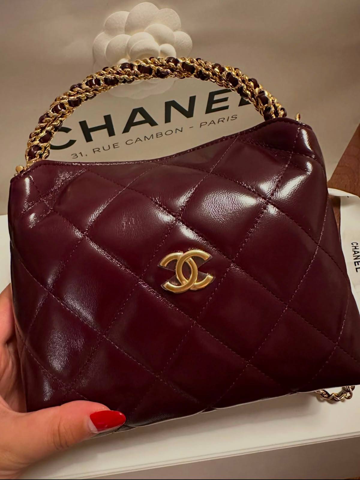 Chanel
100 dhs🇦🇪🇦🇪
good-quality with box

Zain35
♥️♥️♥️