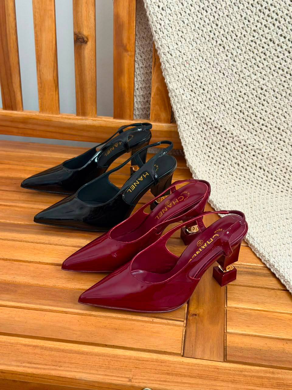 Chanel 
Size 36-41
_Super master high quality_🪡
450 dhs🇦🇪🇦🇪

Zain176
♥️♥️♥️