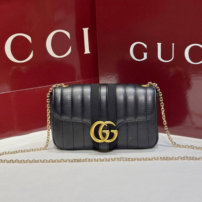 Gucci

20cm

280 dhs🇦🇪🇦🇪
Zain297
♥️♥️♥️