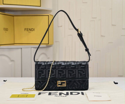 Fendi


For Price 👇 WhatsApp✅
0568585901 
0507557372
0552275751 Owner Zain 👌

Zain192
♥️♥️♥️