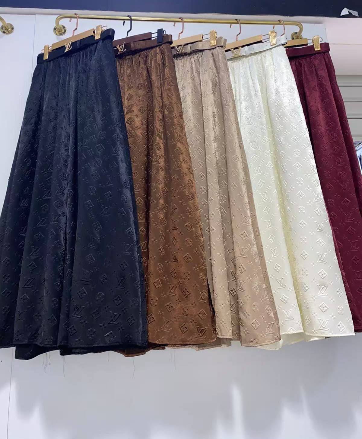 New branded skirt

85 dhs
Free size 


Zain140
♥️♥️♥️