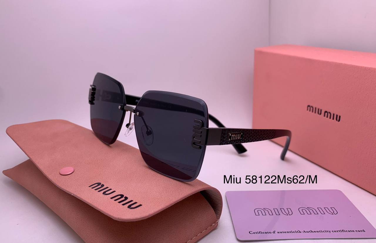Miu Miu
70 dhs✅

Zain126
♥️♥️♥️