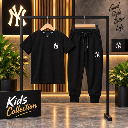 KIDS CLOTHES 

COLLECTION 

SIZE 8 10 12 14 16

75 dhs🇦🇪🇦🇪

Zain27
♥️♥️♥️