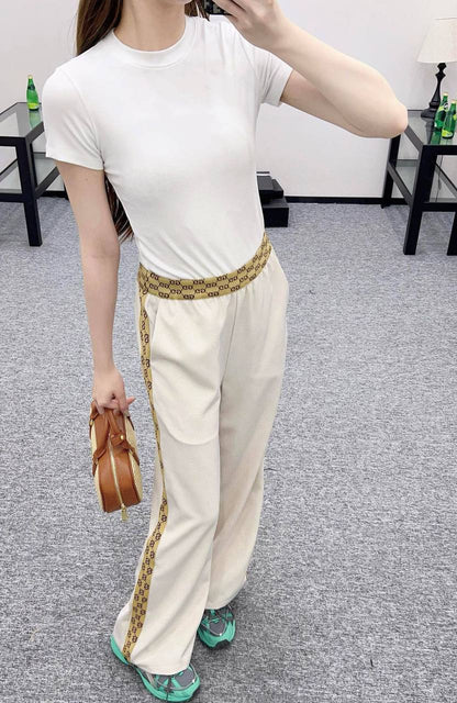 *New collections      
160 dhs🪙💕
*good  quality  ✅
*Sizes:S M L 
*AVAILABLE NOW*

Zain231
♥️♥️♥️