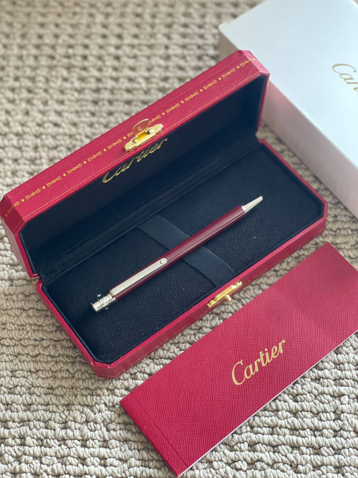 Cartier
Pen
New Collection

Master Quality
200 dhs🇦🇪

Zain179
♥️♥️♥️