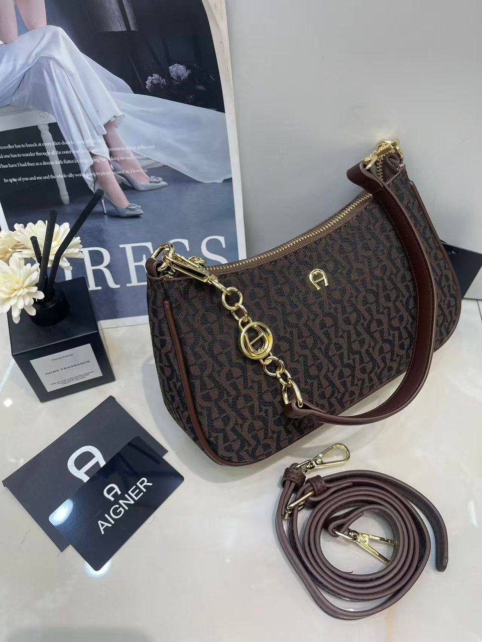 Aigner
95 dhs🪙

Good quality 

with box
🎁🎁🎁

Zain39
♥️♥️♥️