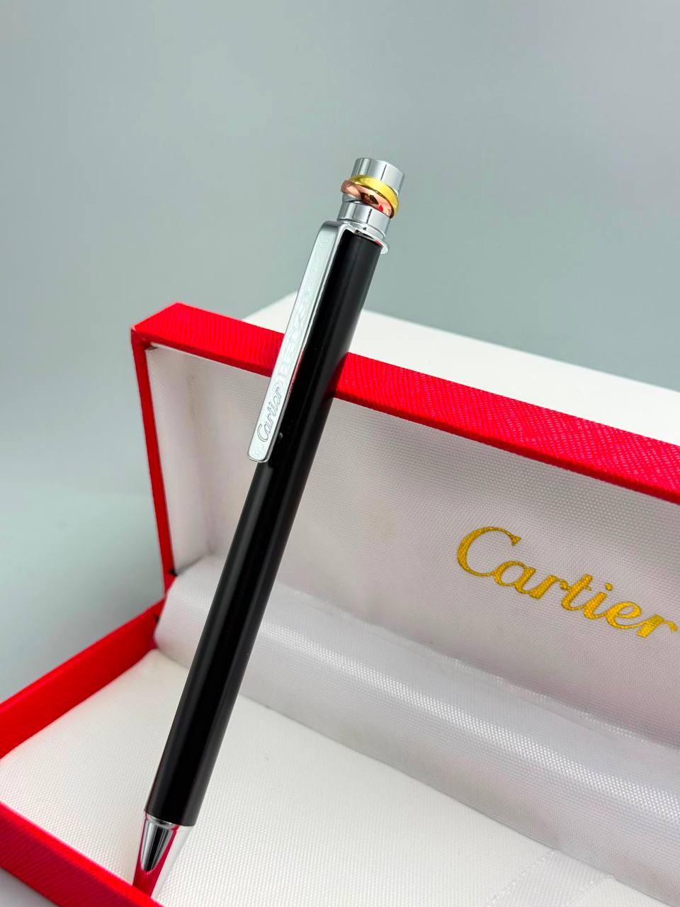Cartier Pen
55 dhs✅

Zain182
♥️♥️♥️