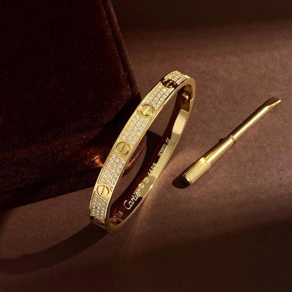 Cartier Bangle* 🍁
      16,17,18,19
Master quality ⚡️

75 dhs❣️
normal box 📦

Zain84
♥️♥️♥️