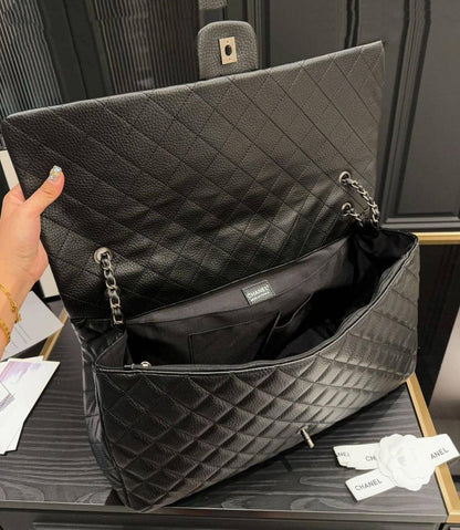 CHANEL 

COPY ONE 
NEW CAME 

220 dhs🪙🌨️

Zain39
♥️♥️♥️