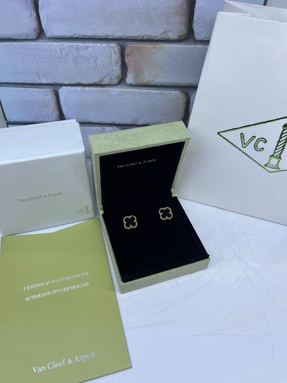 vCA
Earing’s
Master quality 🍃
50 dhs🪙🌨️

Zain263
♥️♥️♥️