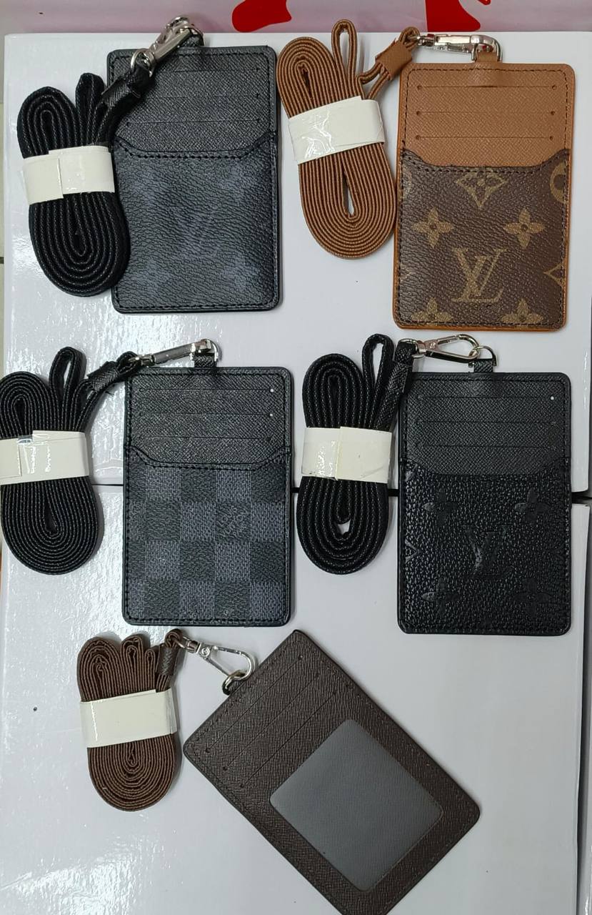 AVAILABLE 

CARDHOLDER 

WITH BOX 
30 dhs🇦🇪🇦🇪

Zain169
♥️♥️♥️