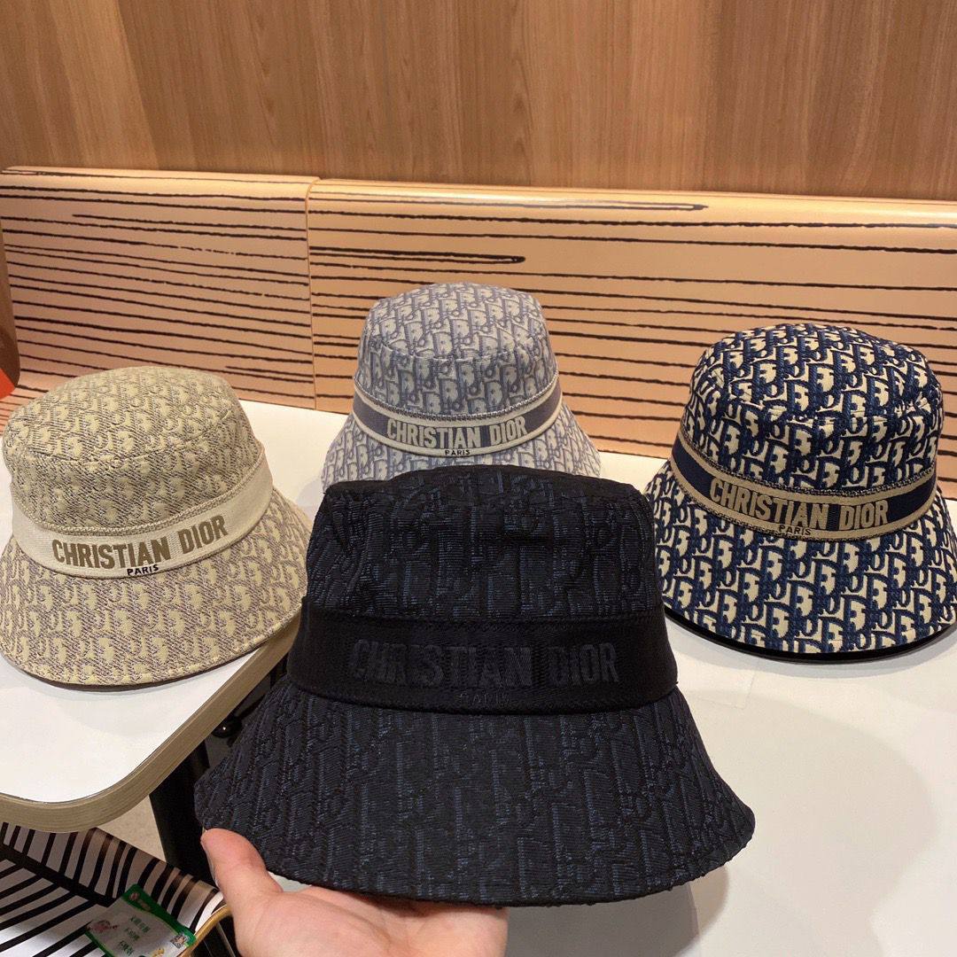 HAT
60 dhs✅

Zain93
♥️♥️♥️