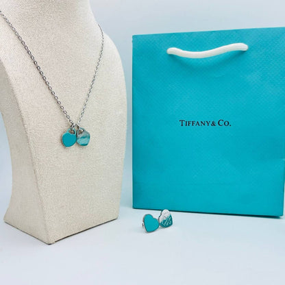 New arrival Tiffany stainless steel with 18k gold plated set of 2 
45 dhs🪙🌨️
50 dhs🪙🌨️
with Tiffany box and paperbag
🎁🎁🎁

Zain243
♥️♥️♥️