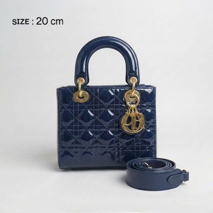 CHRISTIAN LADY DIOR
     • ᴄʀᴏᴄᴏᴅɪʟᴇ ʟᴇᴀᴛʜᴇʀ
          (ᴅɪᴀᴍᴏɴᴅ sɪʟᴠᴇʀ ᴄʜᴀʀᴍ)
     • ᴍᴀᴛᴛᴇ ʟᴇᴀᴛʜᴇʀ
          ( ᴍᴀᴛᴛᴇ ʜᴀʀᴅᴡᴀʀᴇ)
     • ɢʟᴏssʏ ᴘᴀᴛᴇɴᴛ ʟᴇᴀᴛʜᴇʀ
          ( ɢᴏʟᴅ ʜᴀʀᴅᴡᴀʀᴇ )
WITH BOX
🎁🎁🎁

100 dhs✅

Zain31
♥️♥️♥️