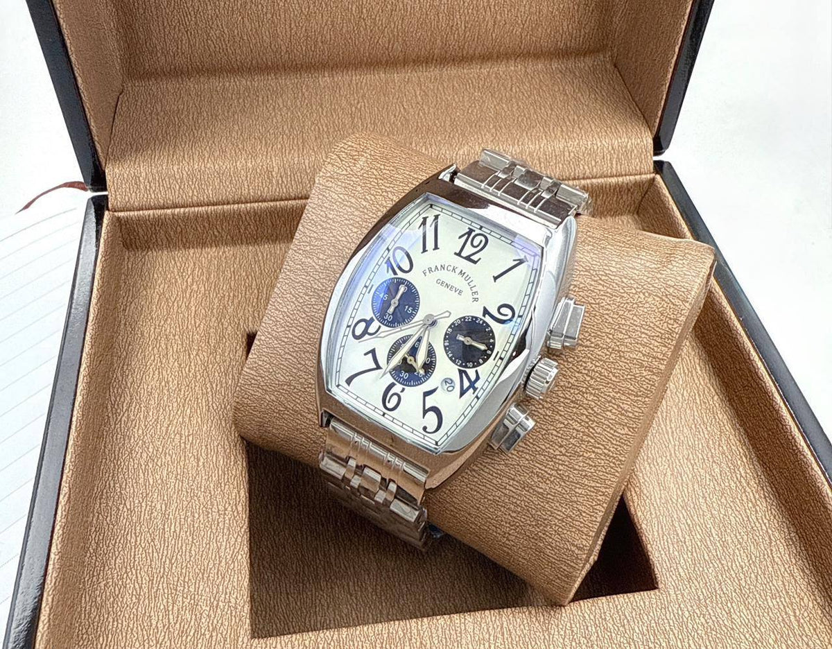 Stop watch

Rolex 
Tissot
Franck muller 
Burberry
Versace 
Omega
Armani
Gucci

80 dhs

Zain45
♥️♥️♥️