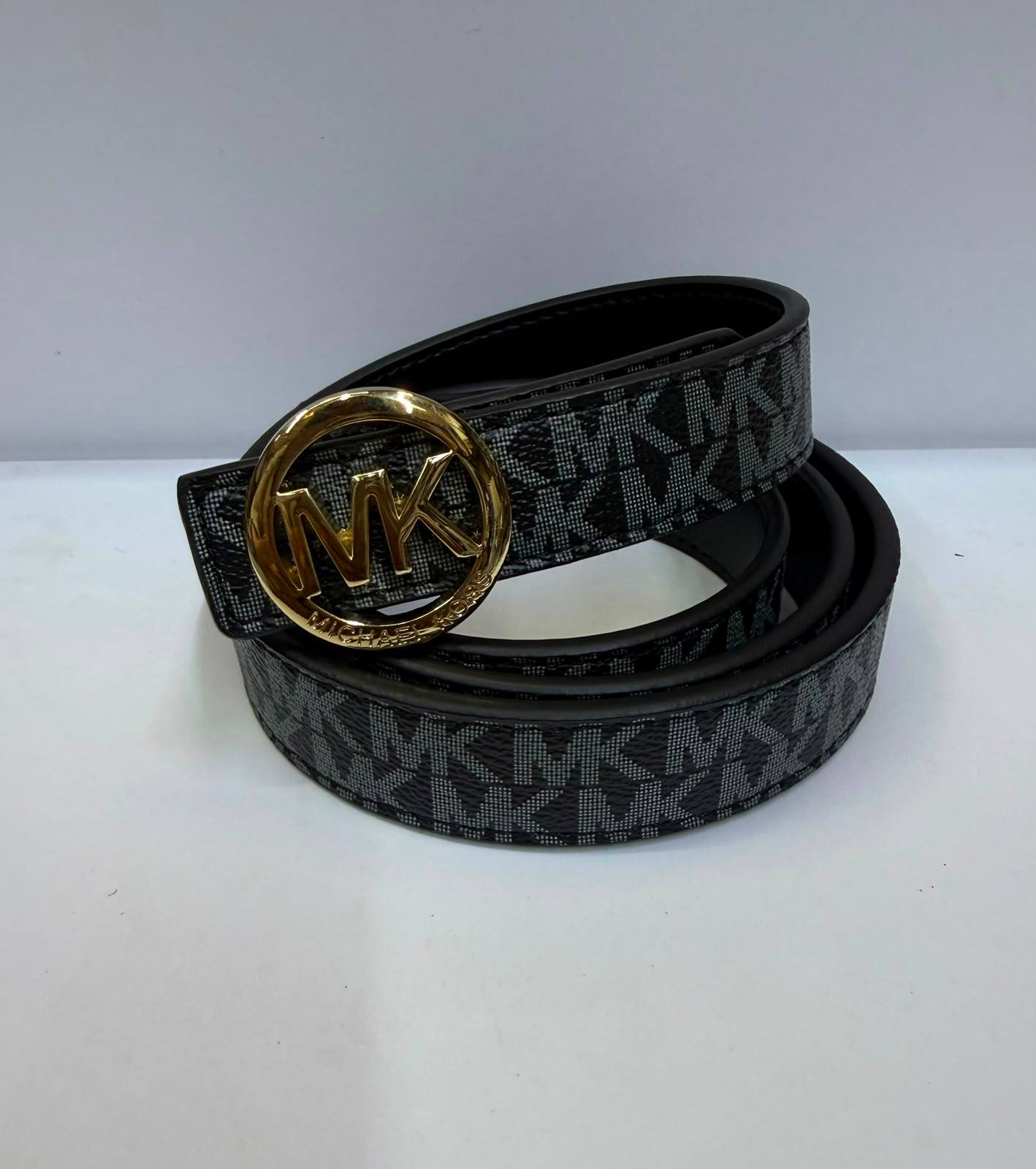Belts 
With box
40 dhs✅

30 dhs✅ No Box

Zain93
♥️♥️♥️