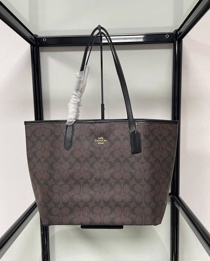Coach
90 dhs🪙💕
Size: 33/16/29
Good quality

Zain07
♥️♥️♥️