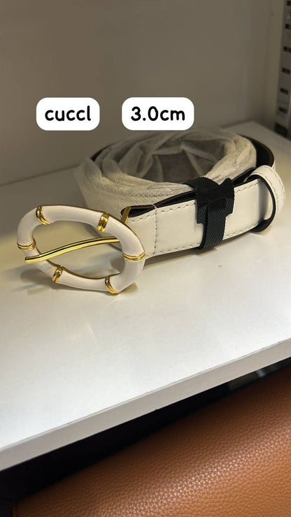 Leather belt

with box 
🎁🎁🎁

60 dhs✅

Zain190
♥️♥️♥️
