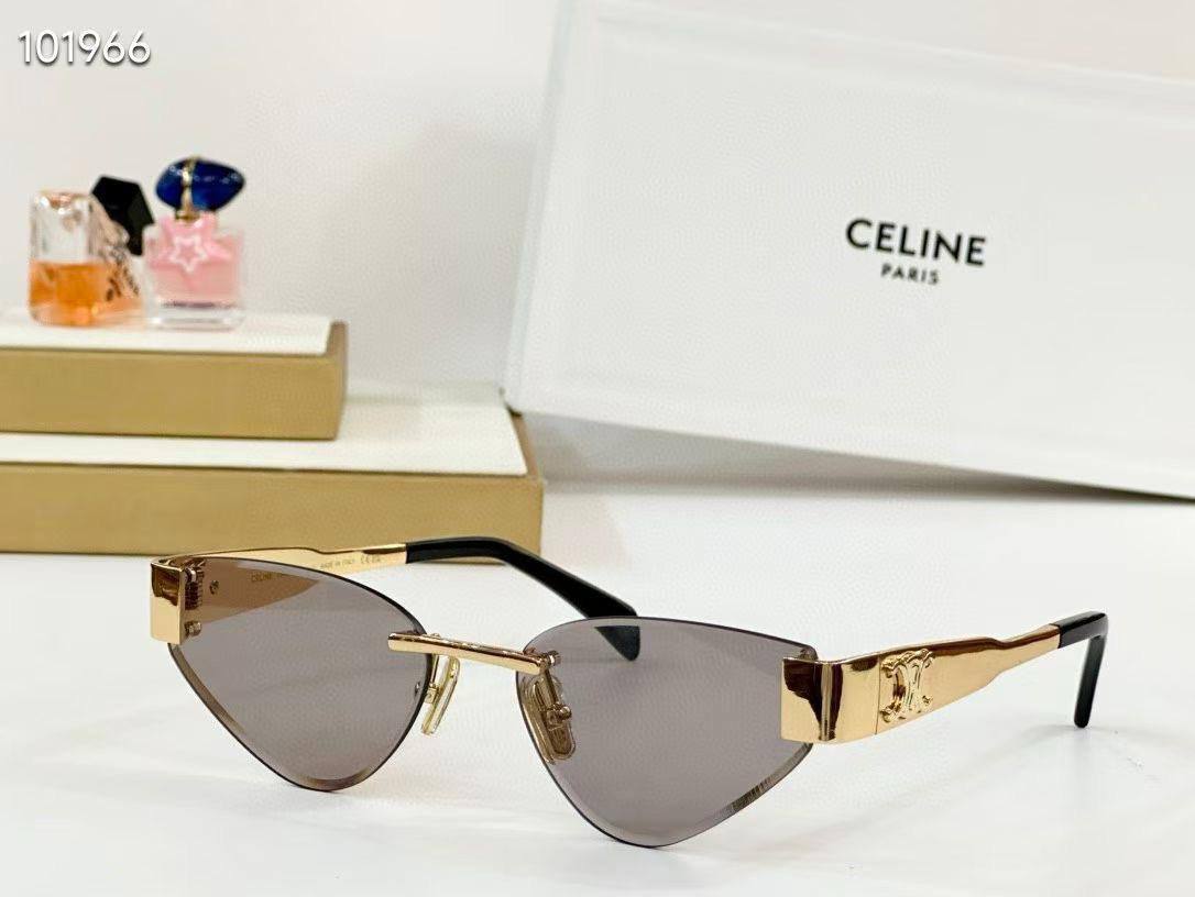 *NEW COLLECTION*

*SUNGLASSES WOMEN*

*MASTER QUALITY*

250 dhs❣️

Zain202
♥️♥️♥️