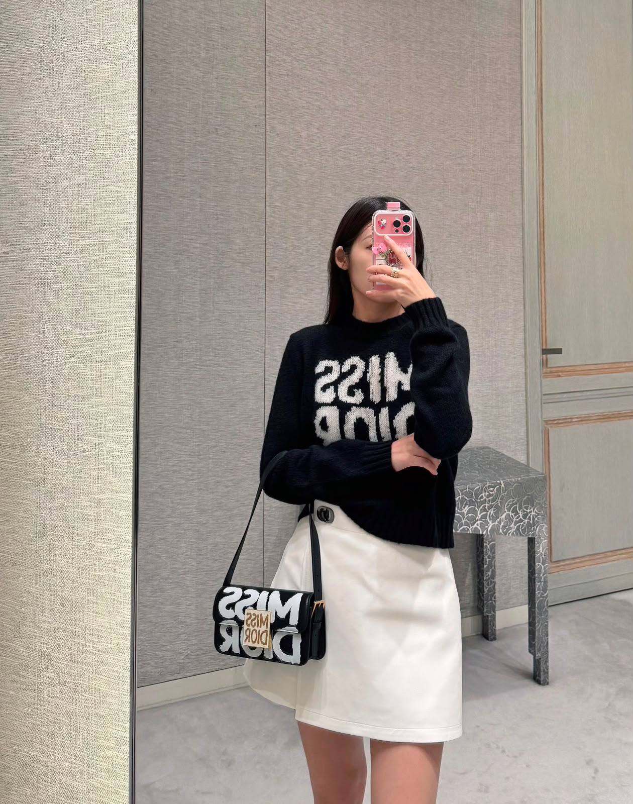 MISS DIOR 
HIGH QUALITY
 OFFER WITH BOX 
75 dhs🇦🇪🇦🇪

Zain295
♥️♥️♥️