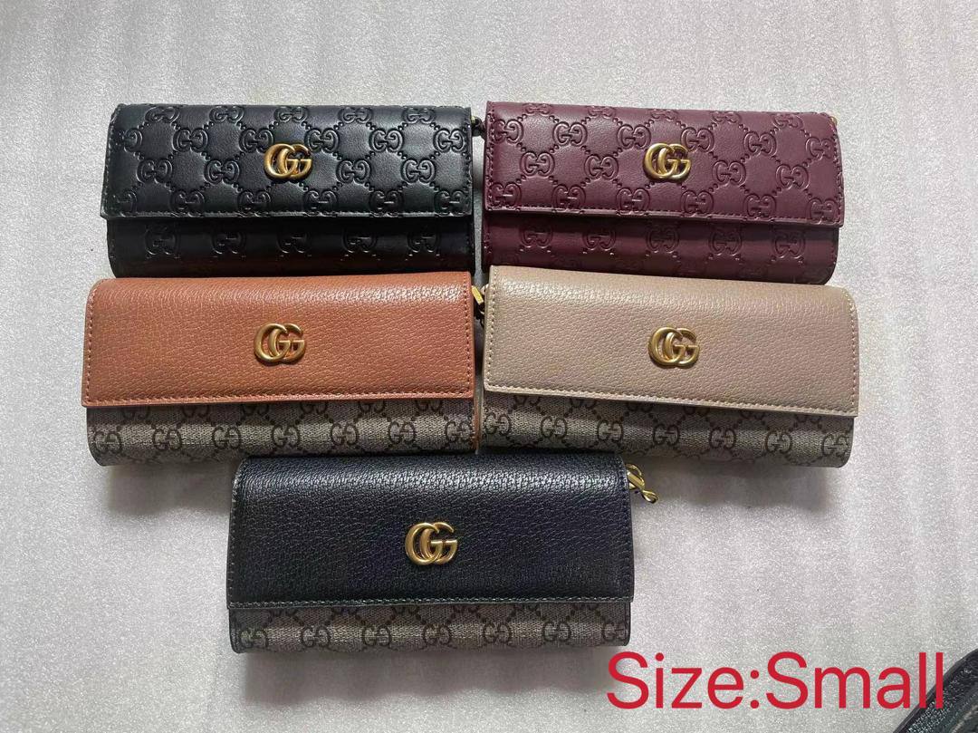 Bags 
85 dhs✅
with box
🎁🎁🎁

size big      20cm
size small  19cm

Zain26
♥️♥️♥️