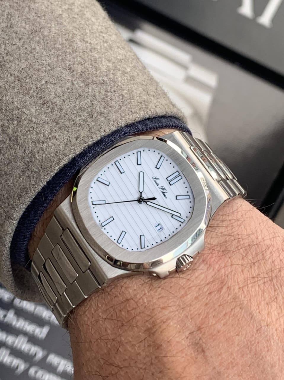 Louis Hilano watch for men good 
quality 
230 dhs✅

Zain59
♥️♥️♥️