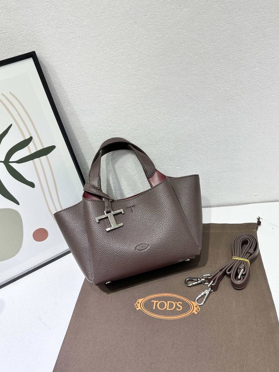 TODS
100 dhs✅

Zain143
♥️♥️♥️