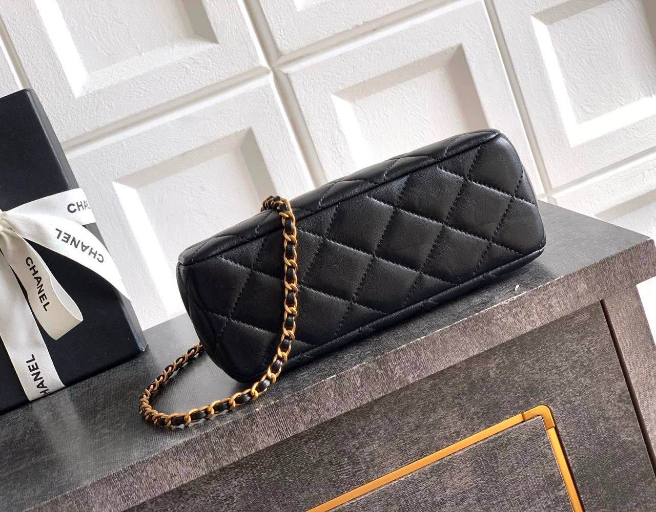CHANEL 

COPY ONE 

NEW RESTOCK 

WITH BOX 

120 DHS…🇦🇪🇦🇪
Zain295
♥️♥️♥️