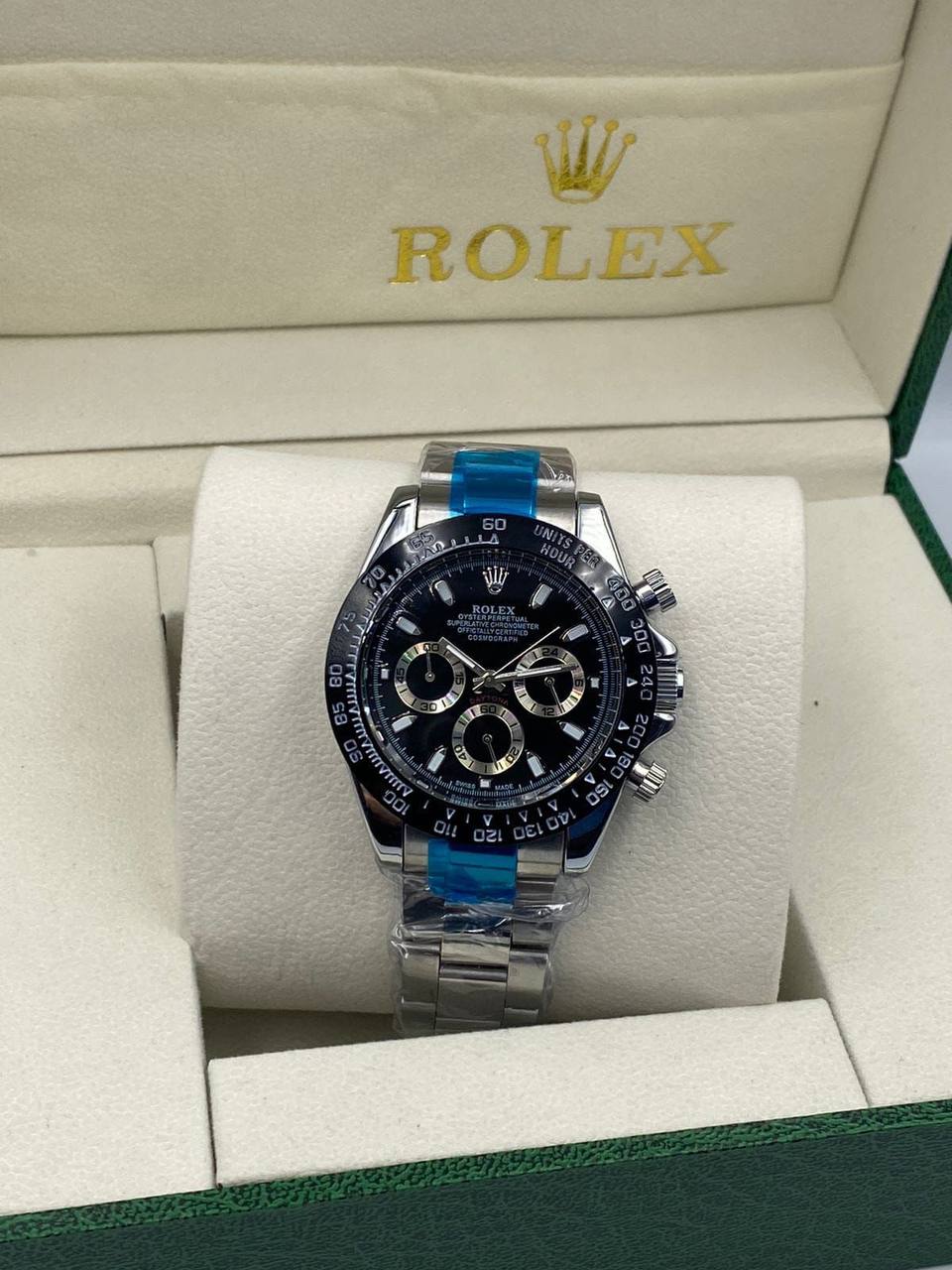 Rolex Men
 offer price
70 dhs🪙🌨️
*Chronograph working*

Zain08
♥️♥️♥️