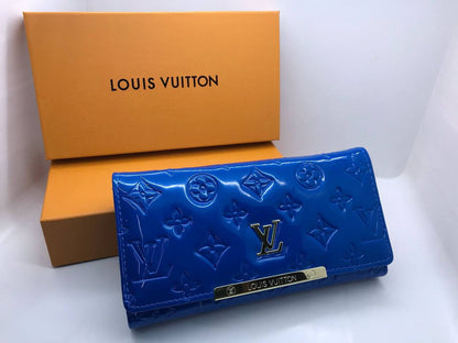 Wallets
45 dhs🇦🇪🇦🇪
with box

Zain182
♥️♥️♥️