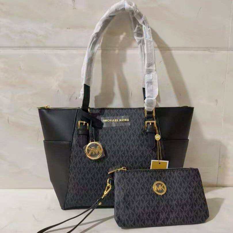 MK

100dhs🇦🇪

 high quality  

42cm

Zain26
♥️♥️♥️