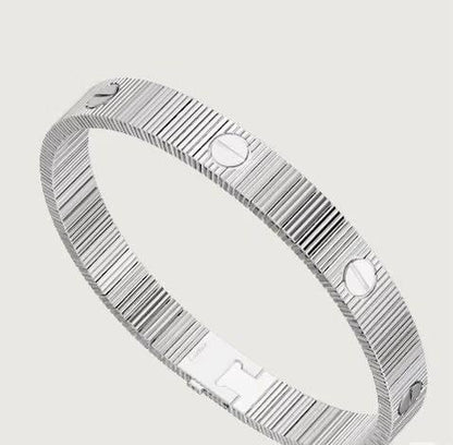 Cartier ❤️‍🔥
Size 16,17,18,19
Bracelet 🦋
Master quality 👀
With normal boxes 📦 
120 dhs🇦🇪🇦🇪

With master box 🗃️ 
200 dhs🇦🇪🇦🇪

Zain216
♥️♥️♥️
