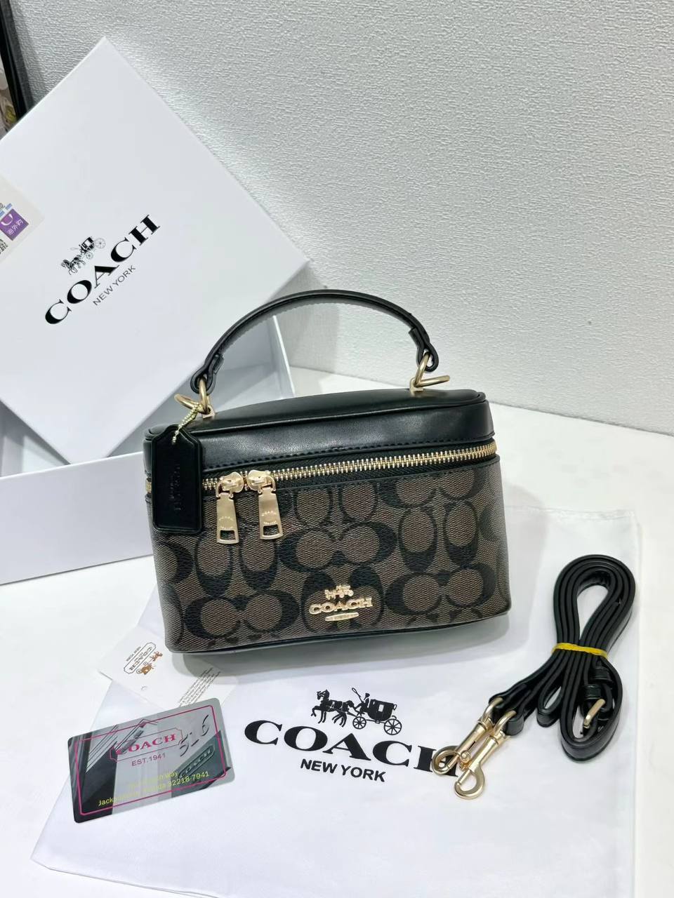 Coach

Best quality

With box’s

100 DHS🇵🇸🇵🇸

size 18cm

Zain158
♥️♥️♥️