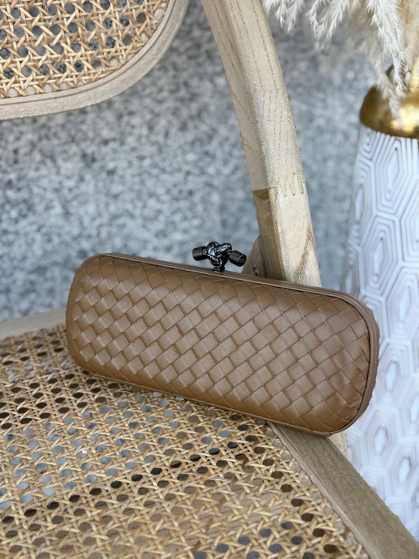 BOTTEGA VENETA
24cm
330 dhs🌺
Super Master Quality✨✨✨
With box🎁

Zain167
♥️♥️♥️