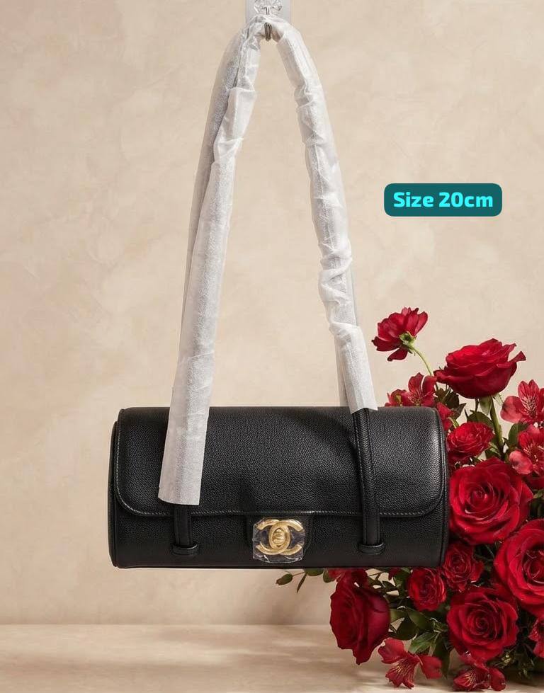 Chanel

Good quality 
with box 
115 dhs🇦🇪🇦🇪

Zain186
♥️♥️♥️