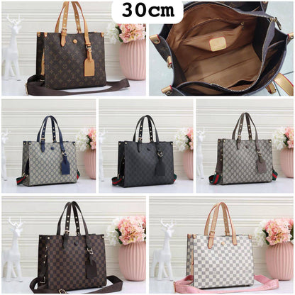 Lv & Gucci
Good Quality 
115 dhs💓

Zain250
♥️♥️♥️