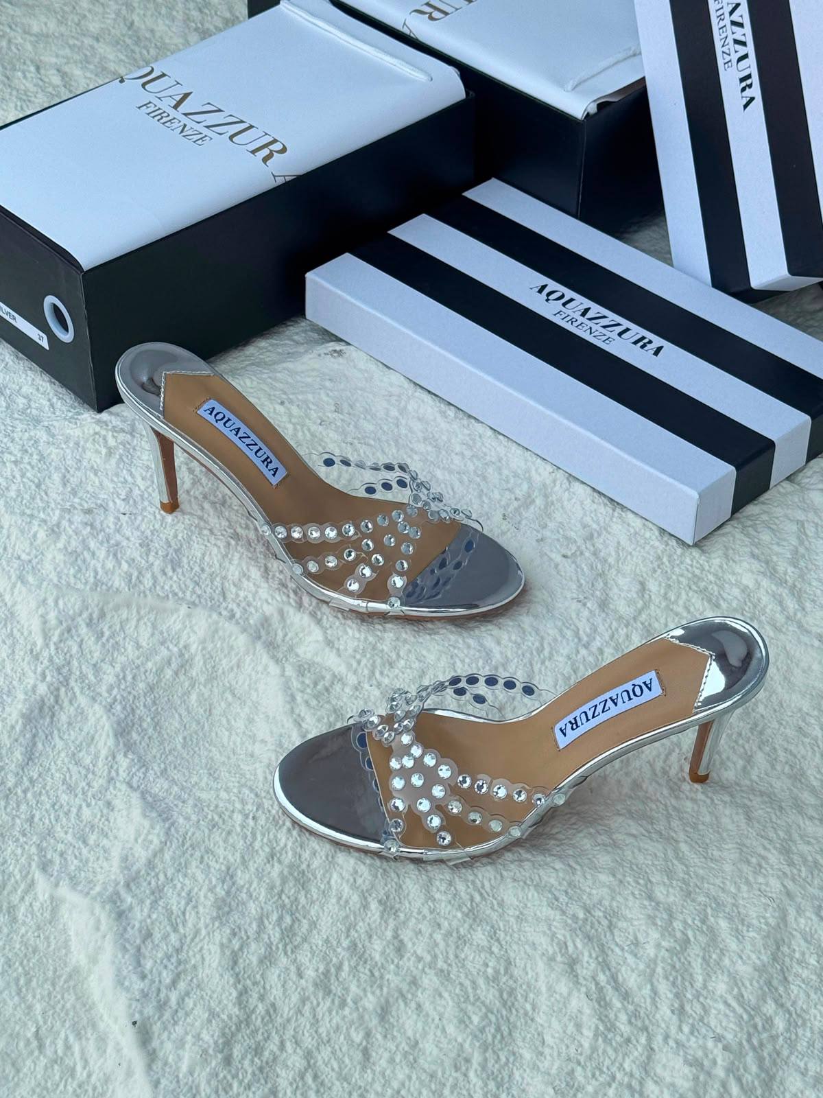 AQUAZZURA 

SIZE 36-41

120 dhs🇦🇪🇦🇪
Zain21
♥️♥️♥️