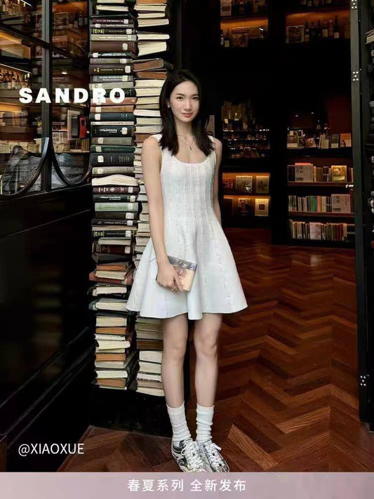 *New collections*                                                
SANDRO
*Super Master quality*
*Sizes: S M L XL* 
550 dhs💓

Zain308
♥️♥️♥️