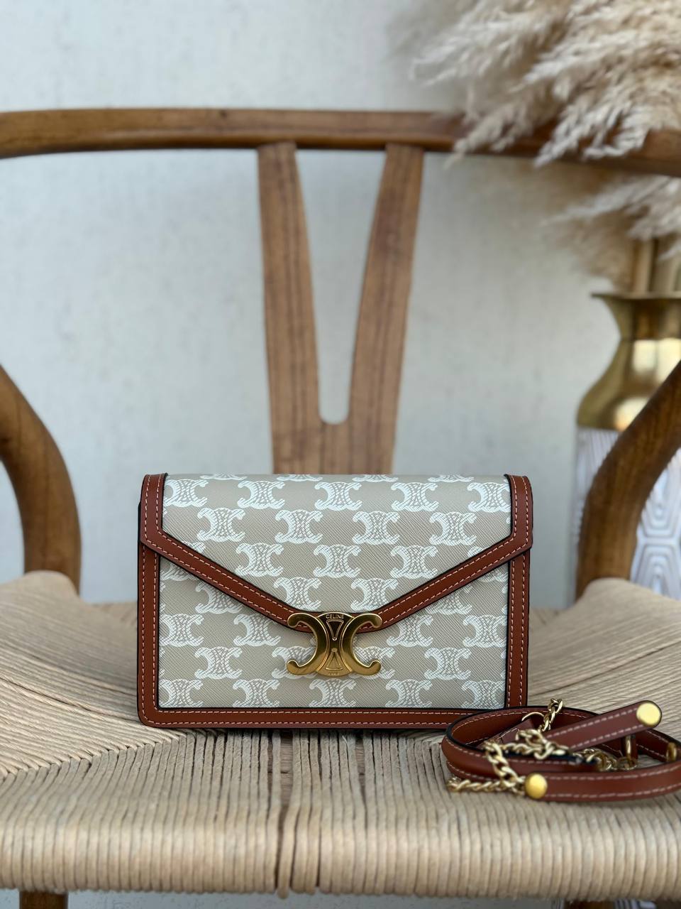 Master Bags🌺🌺
📌🎁*SPECIAL OFFER*🎁📌
240 dhs✅
💁🏼‍♂️💁🏼‍♂️💁🏼‍♂️💁🏼‍♂️💁🏼‍♂️

Zain167
♥️♥️♥️