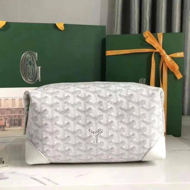 Goyard
220 dhs✅ 
with box
🎁🎁🎁

Very good quality

Zain131
♥️♥️♥️