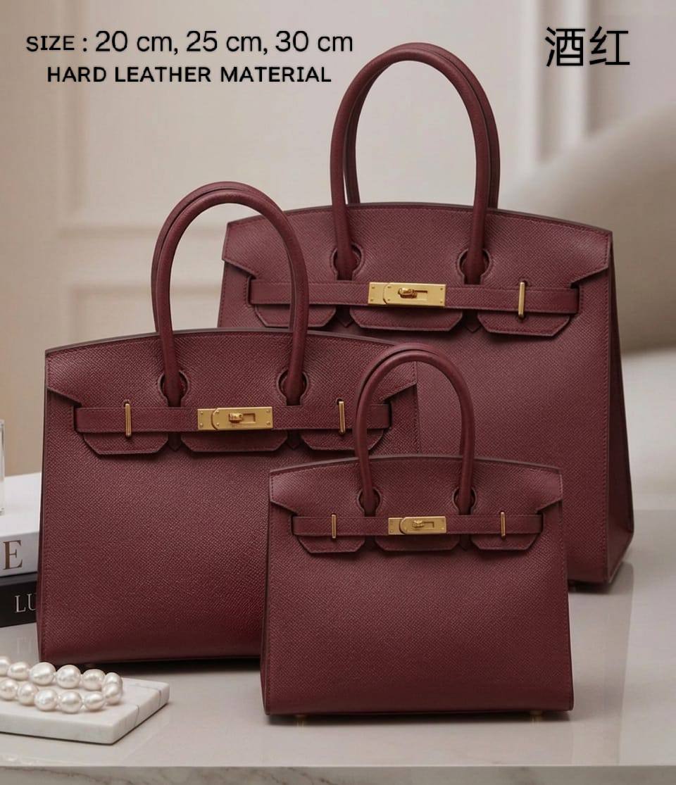 HERMES ʙɪʀᴋɪɴs
ʜᴀʀᴅ ʟᴇᴀᴛʜᴇʀ ᴍᴀᴛᴇʀɪᴀʟ
ɢᴏʟᴅ ʜᴀʀᴅᴡᴀʀᴇ
ᴡɪᴛʜ ʟᴏɴɢ ʙᴇʟᴛ sᴛʀᴀᴘ

sɪᴢᴇ 20 cm Pʀɪᴄᴇ :*110 ᴅʜs* 

sɪᴢᴇ 25 ᴄm Pʀɪᴄᴇ : *115 ᴅʜs* 

sɪᴢᴇ 30 ᴄm Pʀɪᴄᴇ : *120 ᴅʜs* 

Zain31
♥️♥️♥️