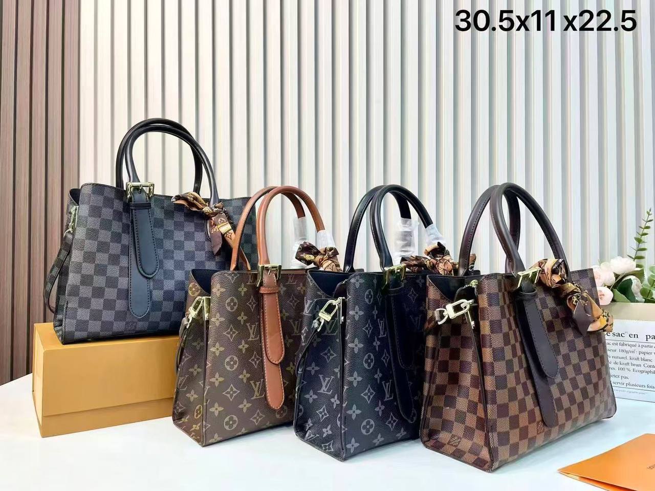 LV
with box 
🎁🎁🎁

120 dhs🪙🌨️

Zain177
♥️♥️♥️
