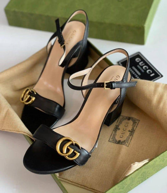 GUCCI 

280 dhs❣️
*SIZE  36   TO   41*

Zain224
♥️♥️♥️