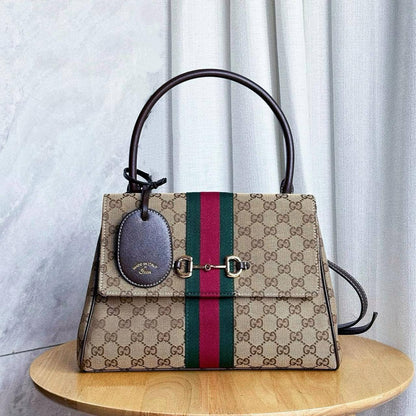 GUCCI 
COPY ONE NEW CAME 
150 dhs🇦🇪🇦🇪

Zain295
♥️♥️♥️